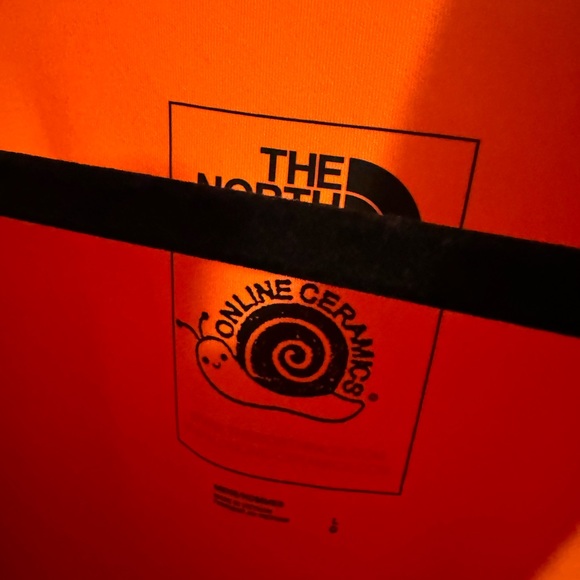 NWT Online Ceramics x The North Face Water Shirt Long Sleeve Men’s Large - Picture 2 of 3